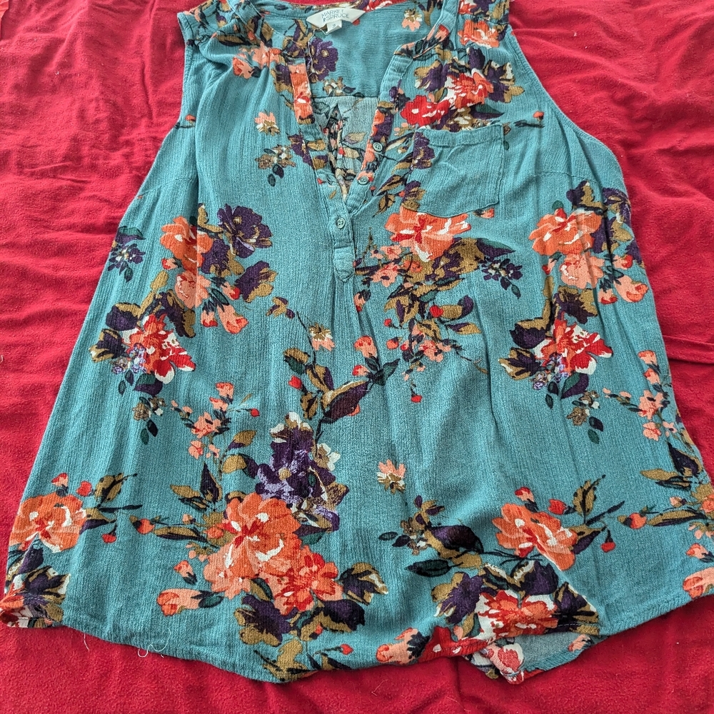 Market and spruce tank top